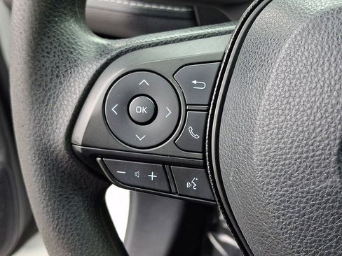 Used 2021 Toyota RAV4 LE image 21