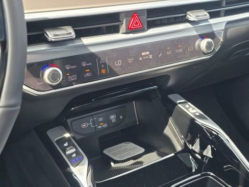 New 2026 Kia Sorento SX Prestige AWD/4WD image 24