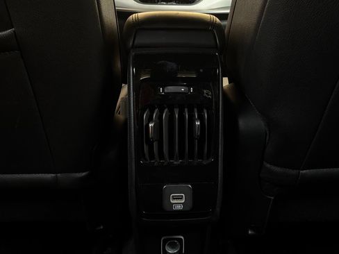 Used 2025 Jeep Compass Limited AWD/4WD image 12