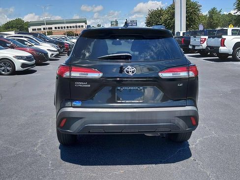 Used 2023 Toyota Corolla Cross LE FWD image 5