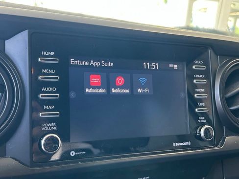 Used 2020 Toyota Tacoma SR w/ SR Convenience Package RWD image 14