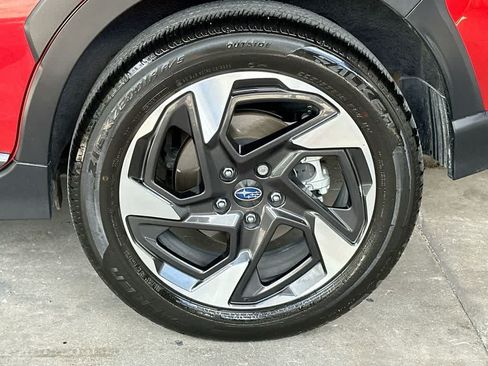Used 2025 Subaru Crosstrek 2.5i Limited AWD/4WD image 11