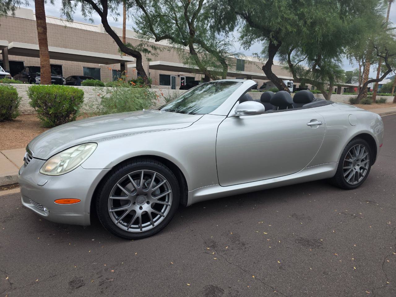 Used 2002 Lexus SC 430 Convertible RWD image 5