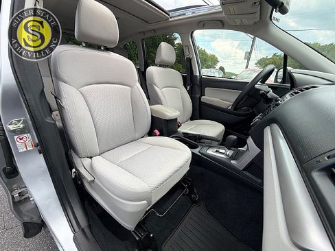 Used 2015 Subaru Forester 2.5i Premium w/ Protection Package #1 AWD/4WD image 17