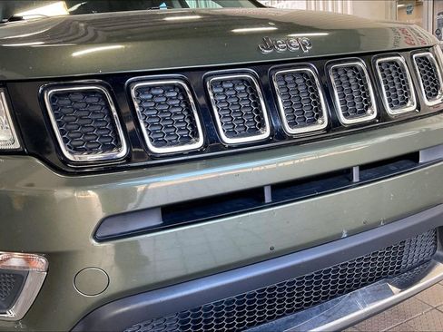 Used 2019 Jeep Compass Limited image 26