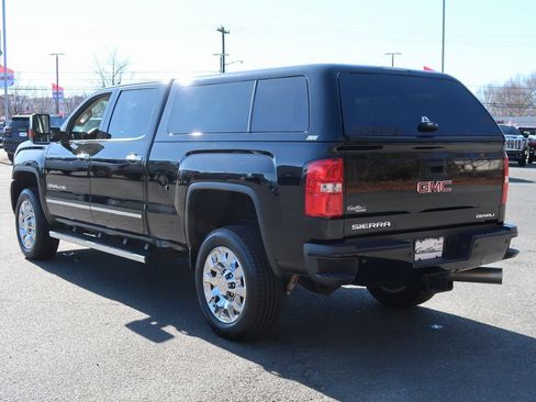 Certified 2016 GMC Sierra 2500 Denali w/ Duramax Plus Package image 7