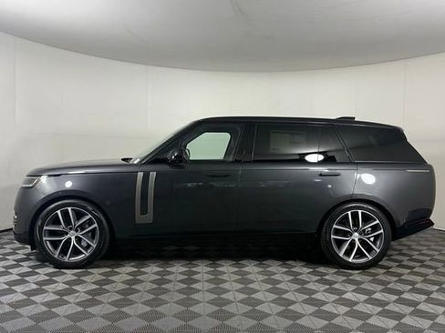 New 2025 Land Rover Range Rover Long Wheelbase SE image 3