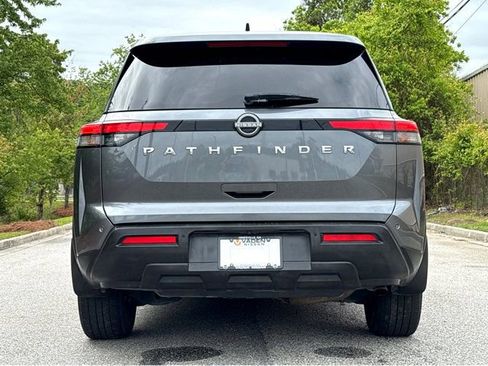Certified 2024 Nissan Pathfinder S FWD image 22