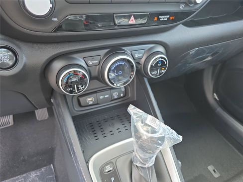 New 2026 Hyundai Venue SEL FWD image 13