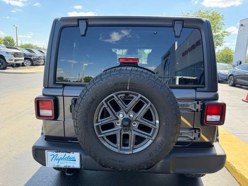 New 2026 Jeep Wrangler Unlimited Sport AWD/4WD image 9