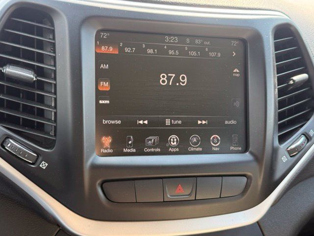 Used 2015 Jeep Cherokee Limited w/ Trailer Tow Group FWD image 16