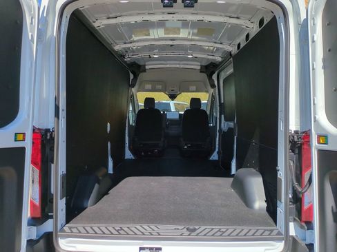 New 2026 Ford Transit 250 148 Medium Roof w/ Load Area Protection Package image 13