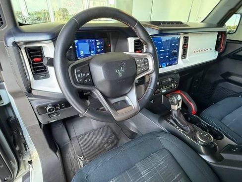 Used 2024 Ford Bronco Heritage Edition AWD/4WD image 10