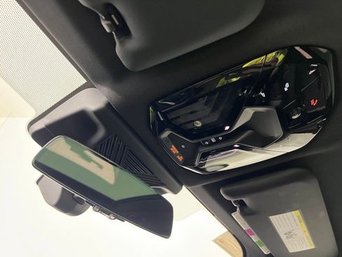 Used 2025 BMW X3 xDrive30i w/ Premium Package image 20