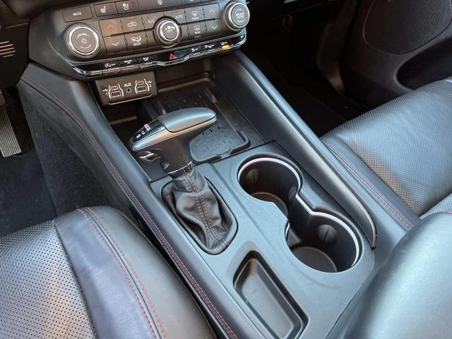 Used 2025 Dodge Durango GT AWD/4WD image 34