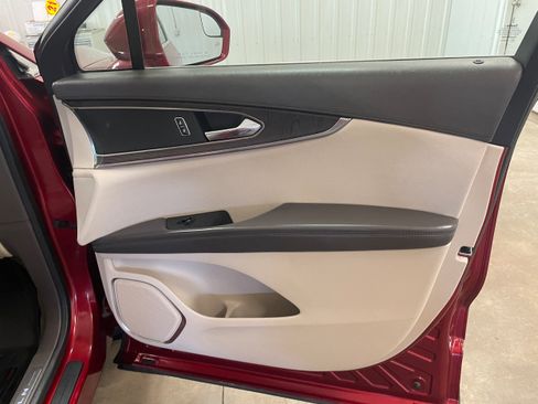 Used 2016 Lincoln MKX Select w/ Climate Package image 34