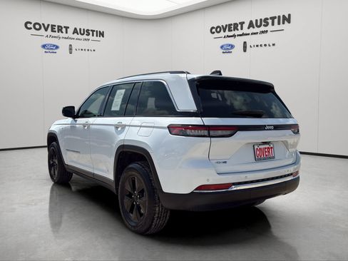 Used 2022 Jeep Grand Cherokee Limited 4xe AWD/4WD image 3