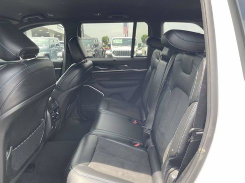 Used 2023 Jeep Grand Cherokee Trailhawk w/ Advanced Protech Group II AWD/4WD image 21