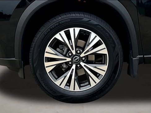 Certified 2023 Nissan Rogue SV AWD/4WD image 33