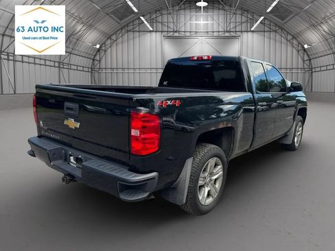 Used 2018 Chevrolet Silverado 1500 Custom w/ Custom Value Package AWD/4WD image 5