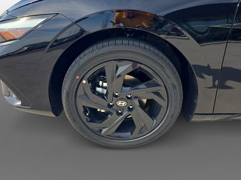 New 2026 Hyundai Elantra SEL Sport Premium image 9