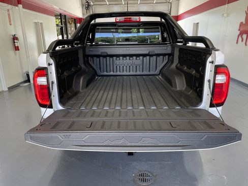 New 2025 GMC Canyon AT4 w/ Nightfall Edition image 7