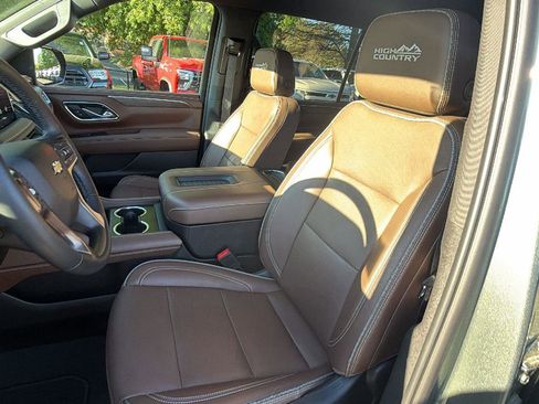 Certified 2024 Chevrolet Suburban High Country w/ Max Trailering Package AWD/4WD image 14