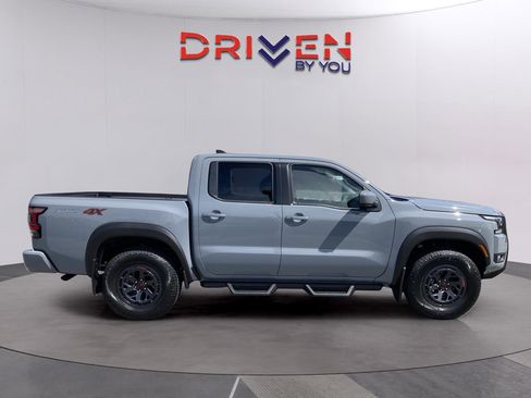 New 2026 Nissan Frontier PRO-4X w/ Pro-4x Convenience Package image 6