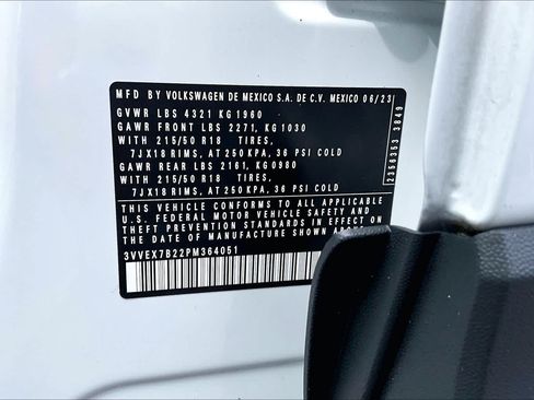 Used 2023 Volkswagen Taos SE w/ Panoramic Sunroof Package FWD image 34