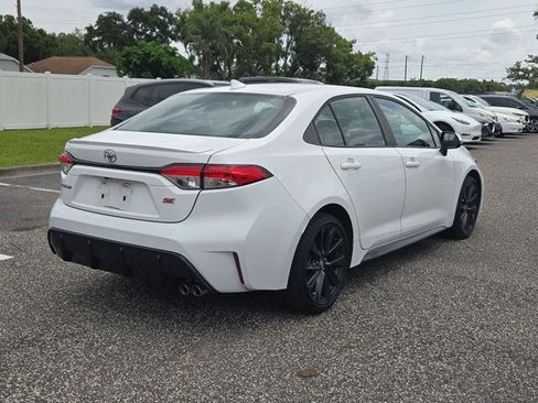 Used 2023 Toyota Corolla SE FWD image 5