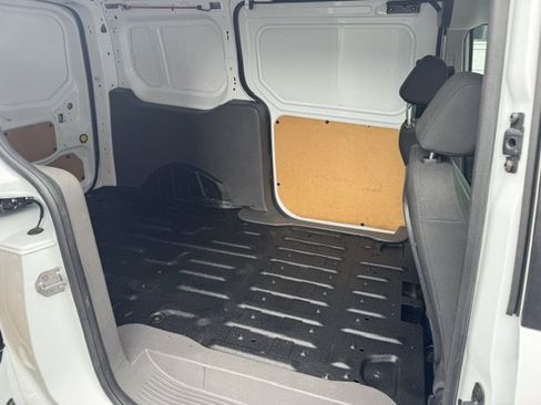 Used 2019 Ford Transit Connect XL FWD image 5