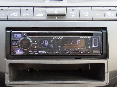 Used 2011 Honda Accord EX-L image 19