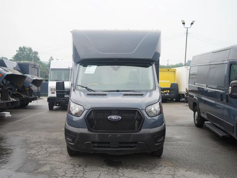 Used 2021 Ford Transit 350 DRW RWD image 5
