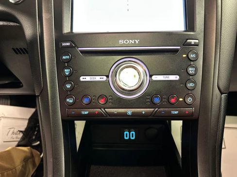 Used 2020 Ford Fusion Titanium image 17