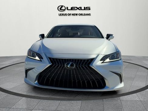 New 2025 Lexus ES 350 350 image 2