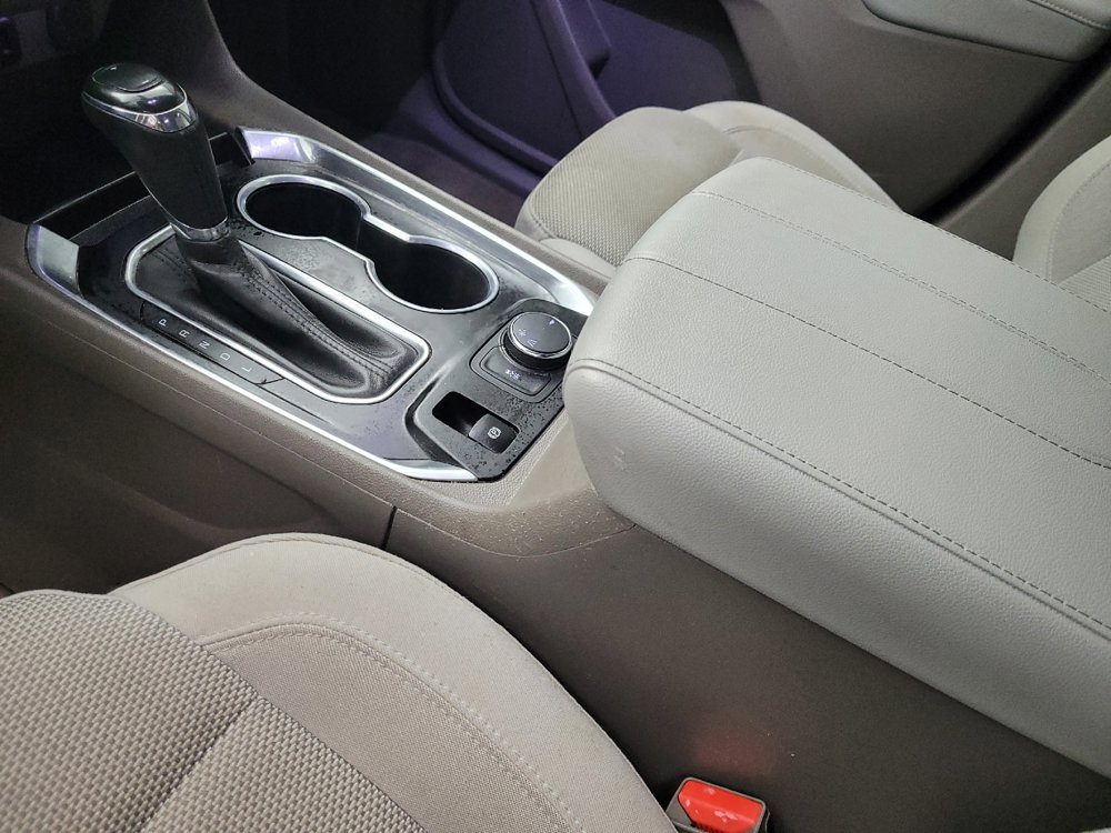 Used 2019 Chevrolet Traverse LT FWD image 26