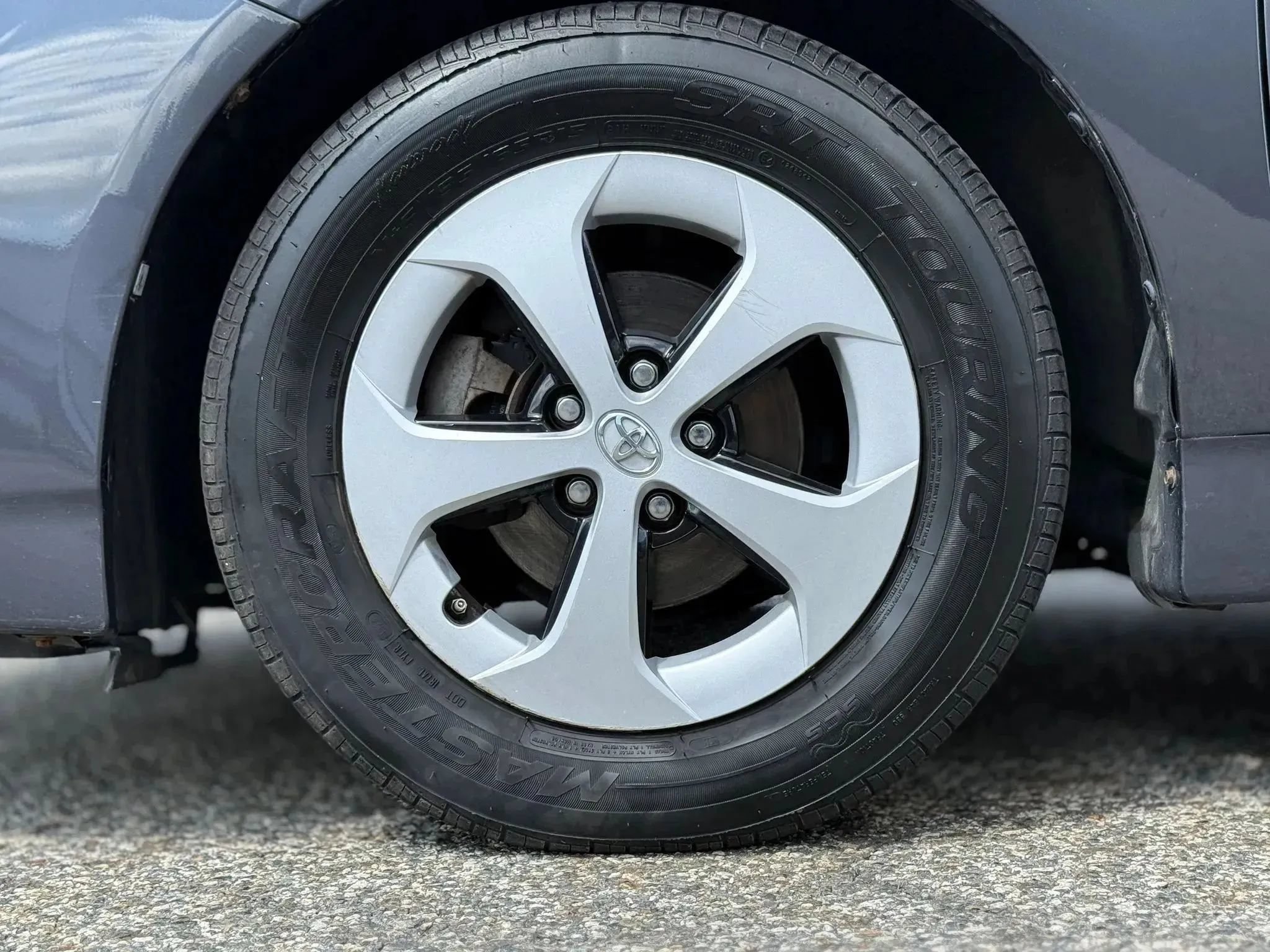 Used 2014 Toyota Prius Four FWD image 29