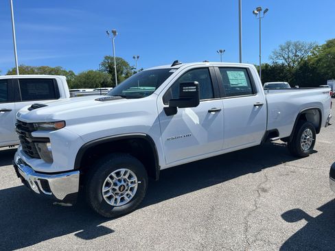 New 2026 Chevrolet Silverado 2500 W/T w/ WT/CX Safety Package AWD/4WD image 1