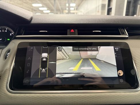 Used 2022 Land Rover Range Rover Velar R-Dynamic S image 13