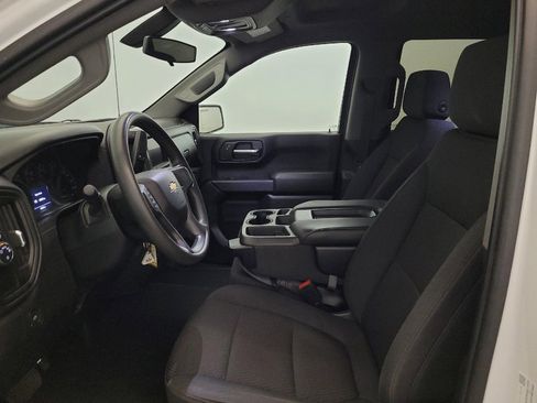 Used 2020 Chevrolet Silverado 1500 Custom w/ Custom Value Package RWD image 17