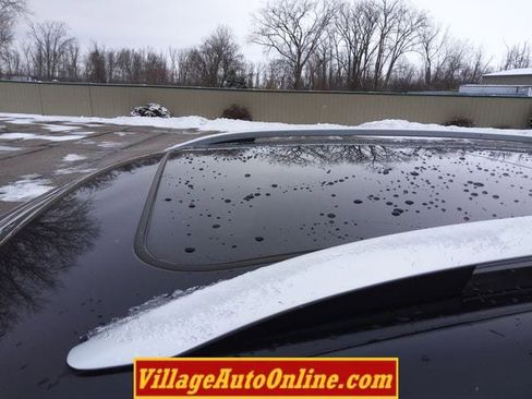 Used 2017 Volkswagen Touareg Wolfsburg Edition image 11