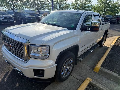 Used 2015 GMC Sierra 1500 Denali image 3