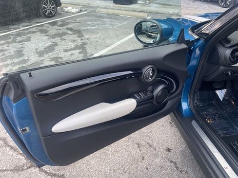 Used 2023 MINI Cooper S image 19