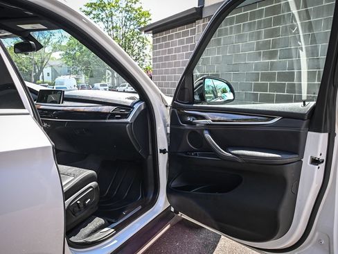 Used 2018 BMW X5 xDrive35i AWD/4WD image 17