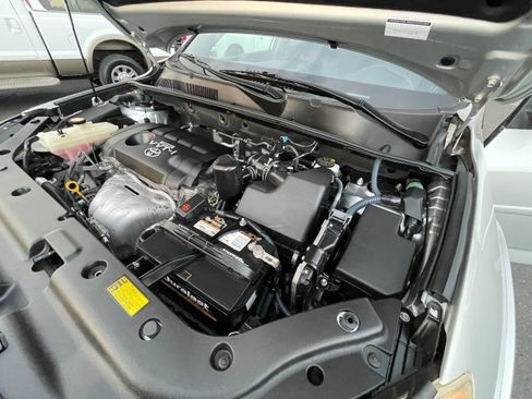 Used 2010 Toyota RAV4 Sport AWD/4WD image 26
