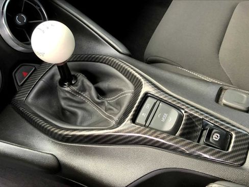 Certified 2021 Chevrolet Camaro SS image 31