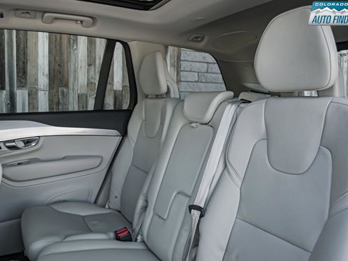 Used 2017 Volvo XC90 T6 Momentum w/ Vision Package image 26