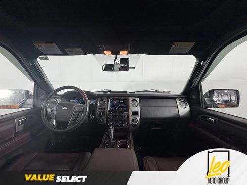 Used 2017 Ford Expedition EL Platinum AWD/4WD image 11
