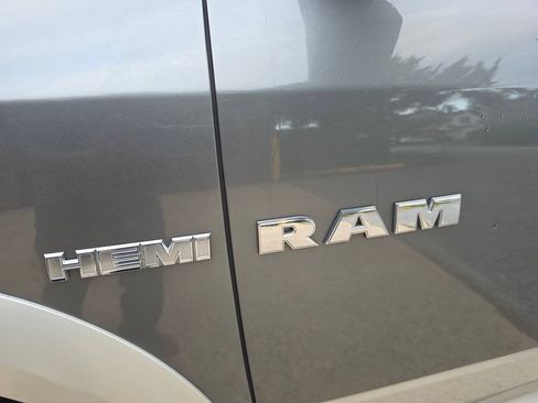 Used 2010 Dodge Ram 1500 Truck Laramie AWD/4WD image 6