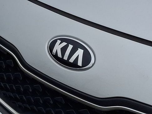 Used 2019 Kia Sportage LX FWD image 28